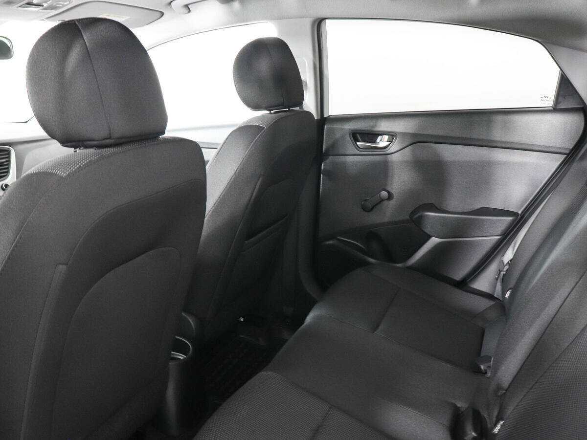 Купить Hyundai Solaris с пробегом. Фото: #11