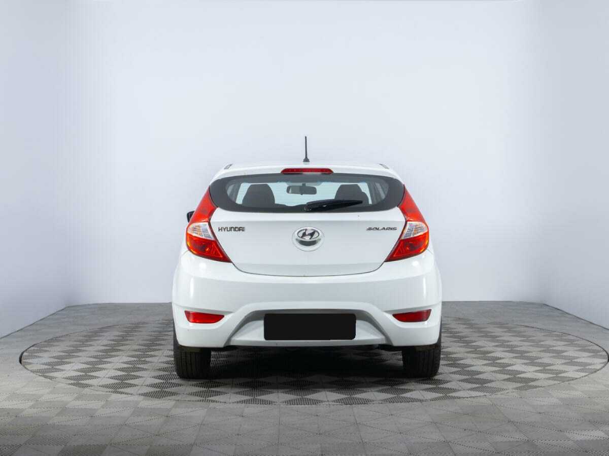 Купить Hyundai Solaris с пробегом. Фото: #5