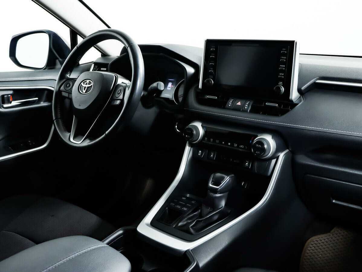 Купить Toyota RAV4 с пробегом. Фото: #8