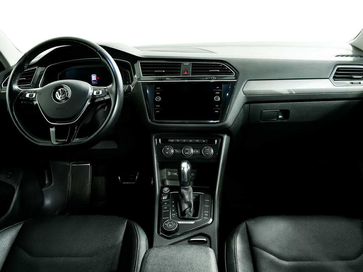 Купить Volkswagen Tiguan с пробегом. Фото: #10
