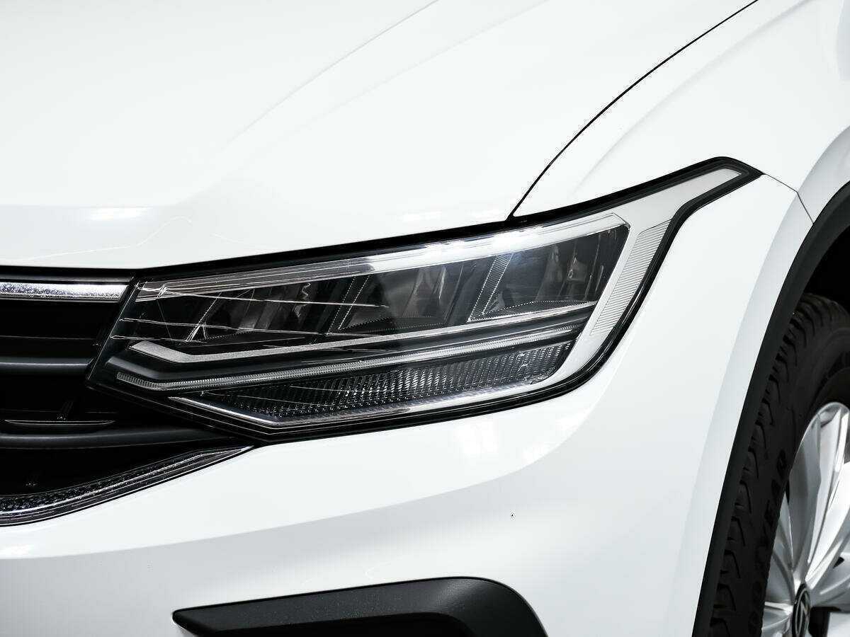 Купить Volkswagen Tiguan с пробегом. Фото: #14