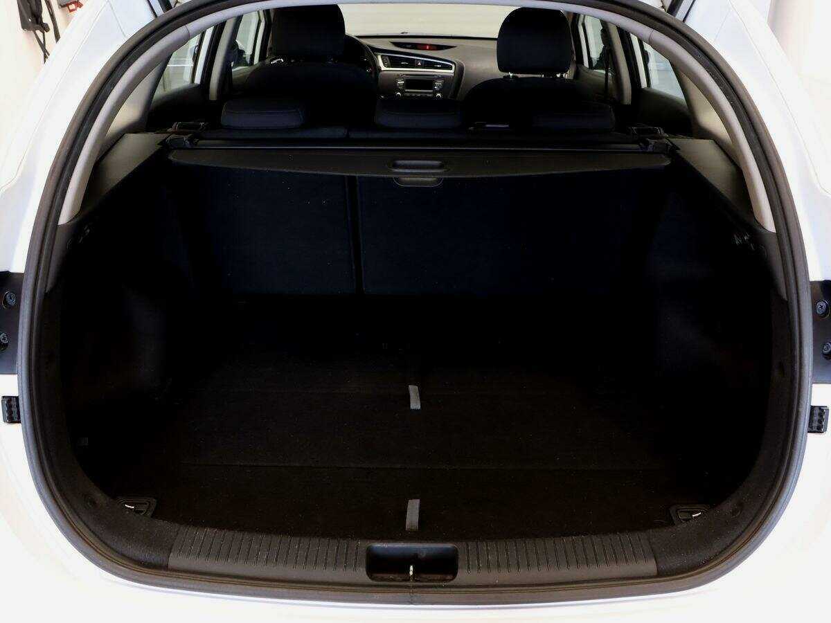 Купить Kia Ceed с пробегом. Фото: #12