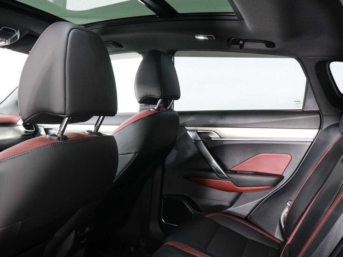 Купить Geely Coolray с пробегом. Фото: #11