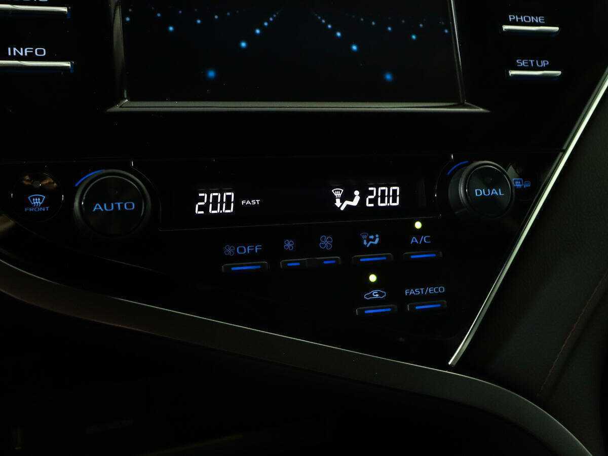 Купить Toyota Camry с пробегом. Фото: #13