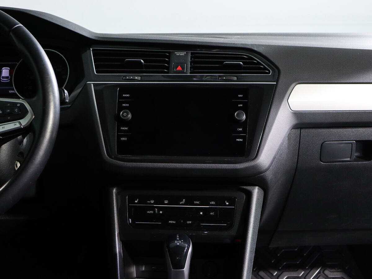 Купить Volkswagen Tiguan с пробегом. Фото: #9