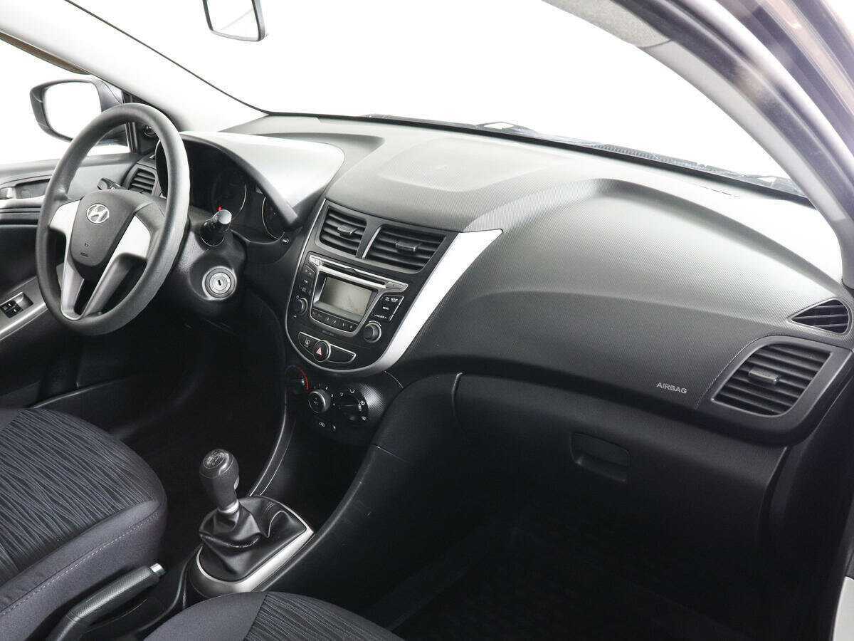 Купить Hyundai Solaris с пробегом. Фото: #9