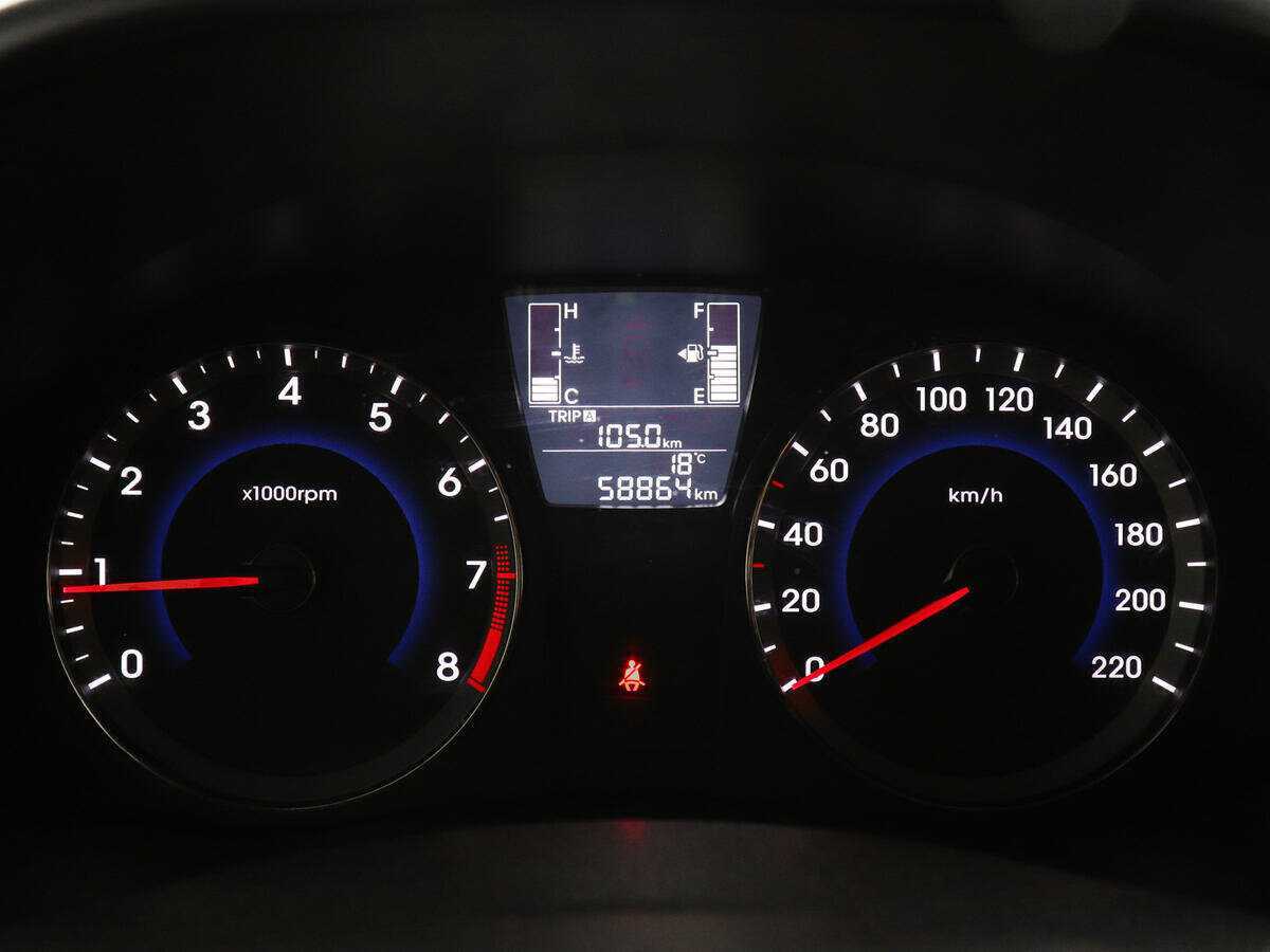 Купить Hyundai Solaris с пробегом. Фото: #10