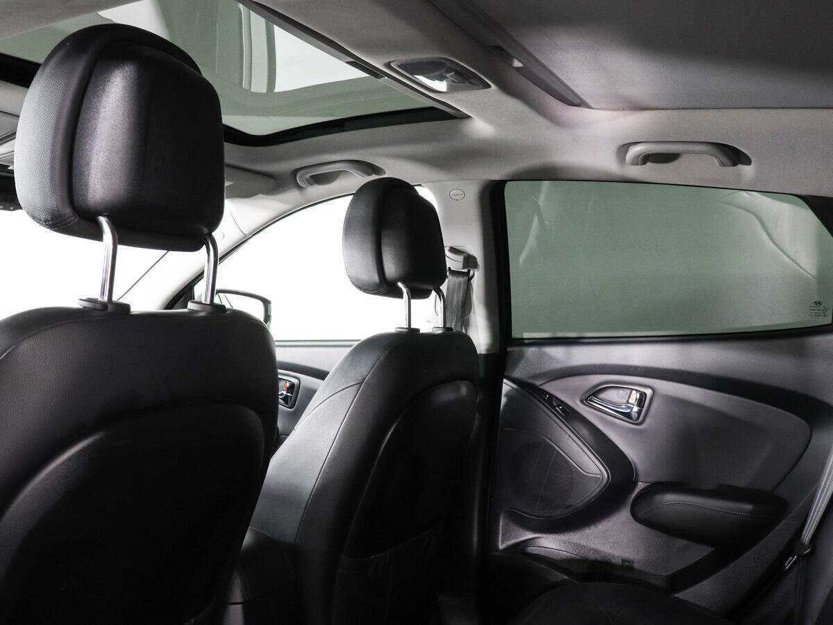Купить Hyundai ix35 с пробегом. Фото: #11