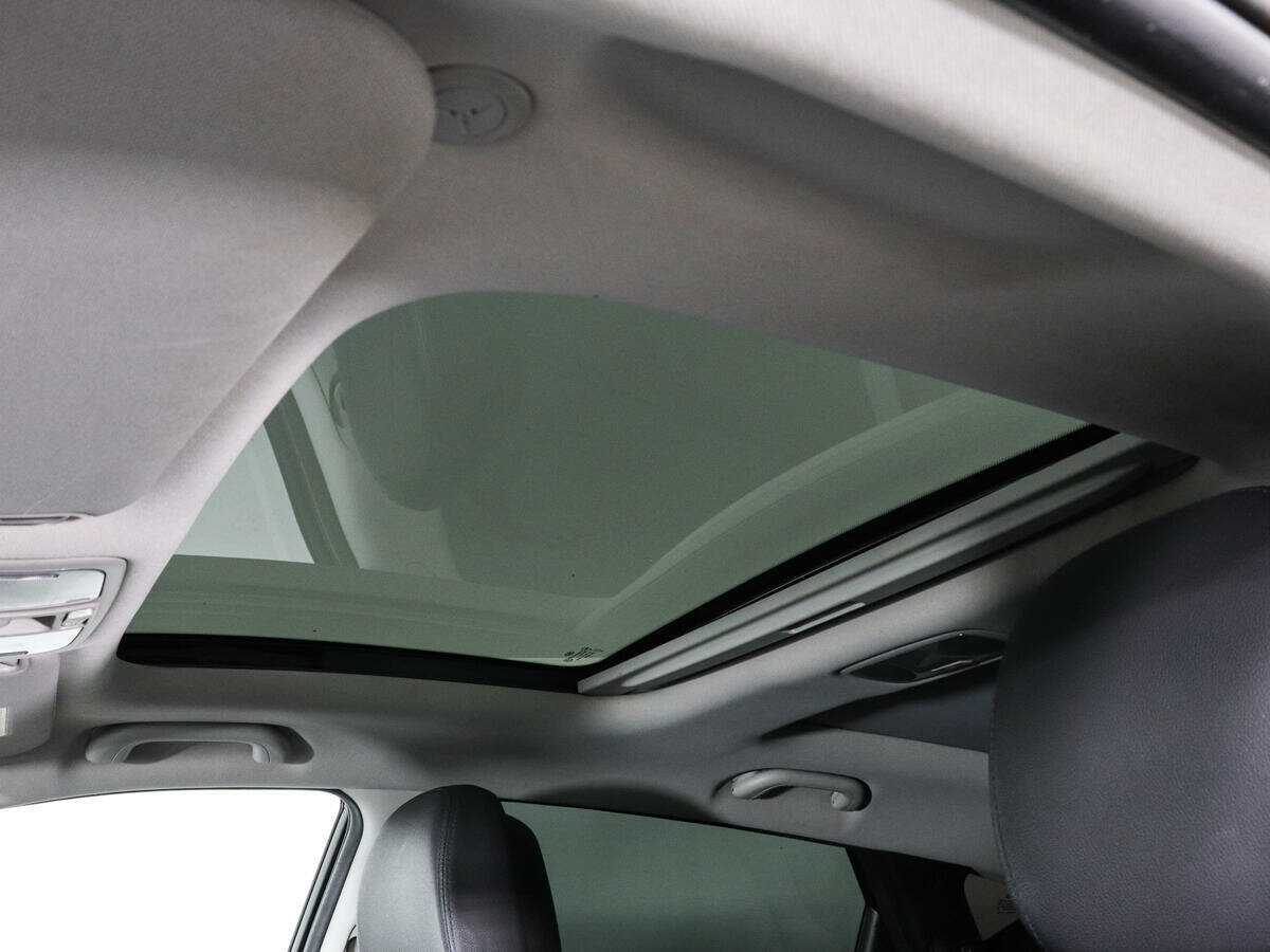 Купить Hyundai ix35 с пробегом. Фото: #12