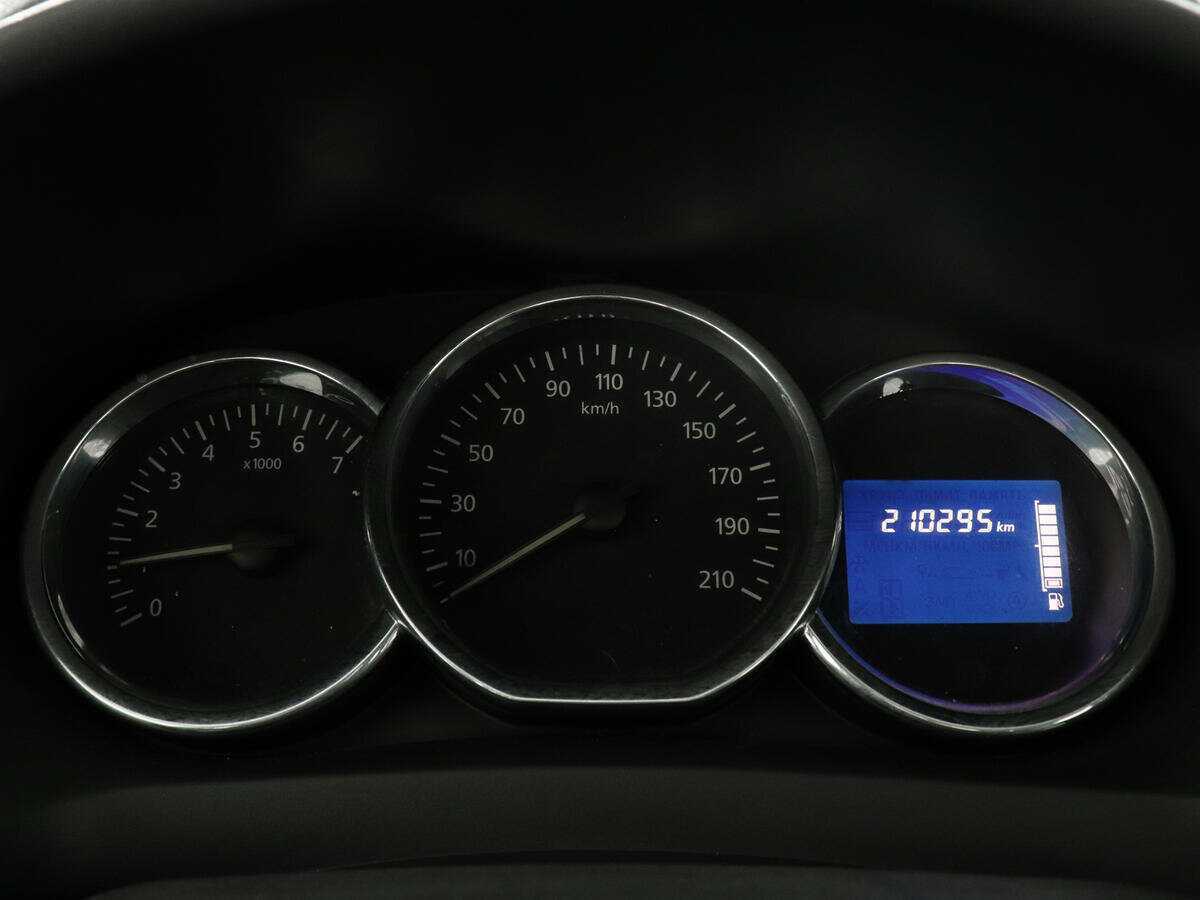 Купить Renault Logan с пробегом. Фото: #6