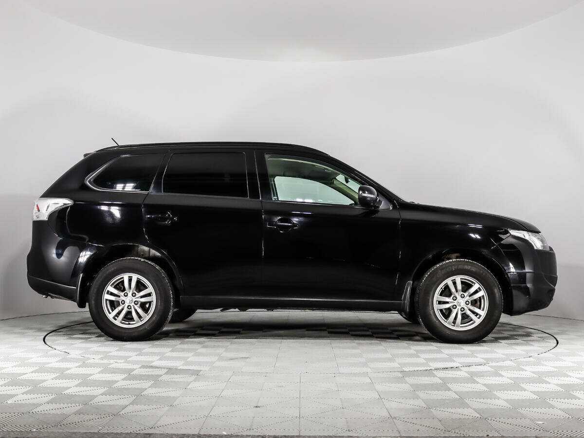 Купить Mitsubishi Outlander с пробегом. Фото: #3