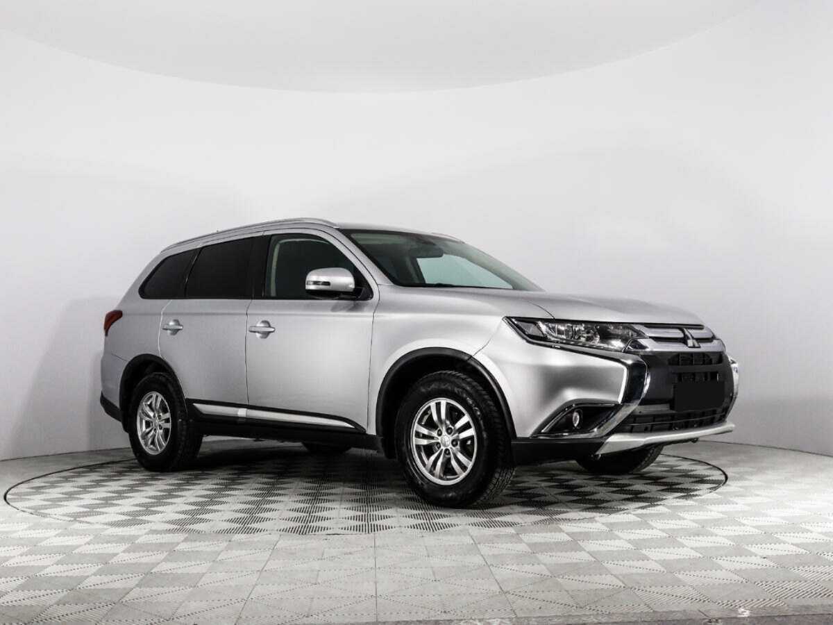 Купить Mitsubishi Outlander с пробегом. Фото: #2
