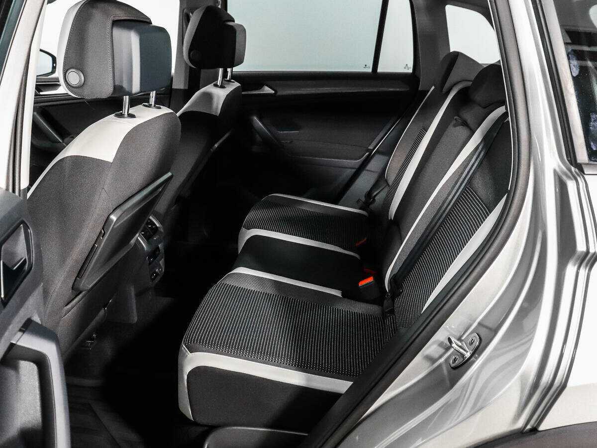 Купить Volkswagen Tiguan с пробегом. Фото: #10