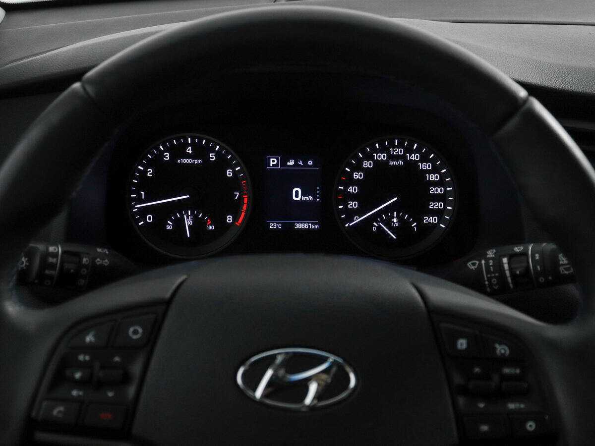 Купить Hyundai Tucson с пробегом. Фото: #18