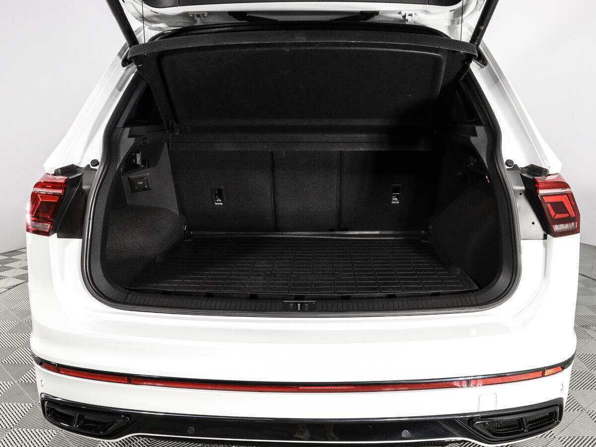 Купить Volkswagen Tiguan с пробегом. Фото: #17