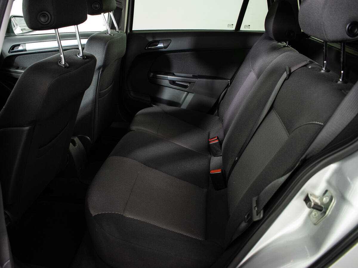 Купить Opel Astra с пробегом. Фото: #9