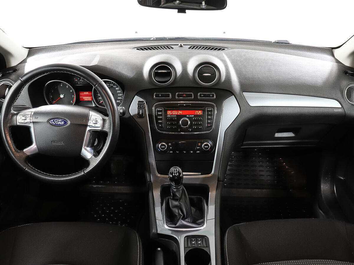 Купить Ford Mondeo с пробегом. Фото: #11