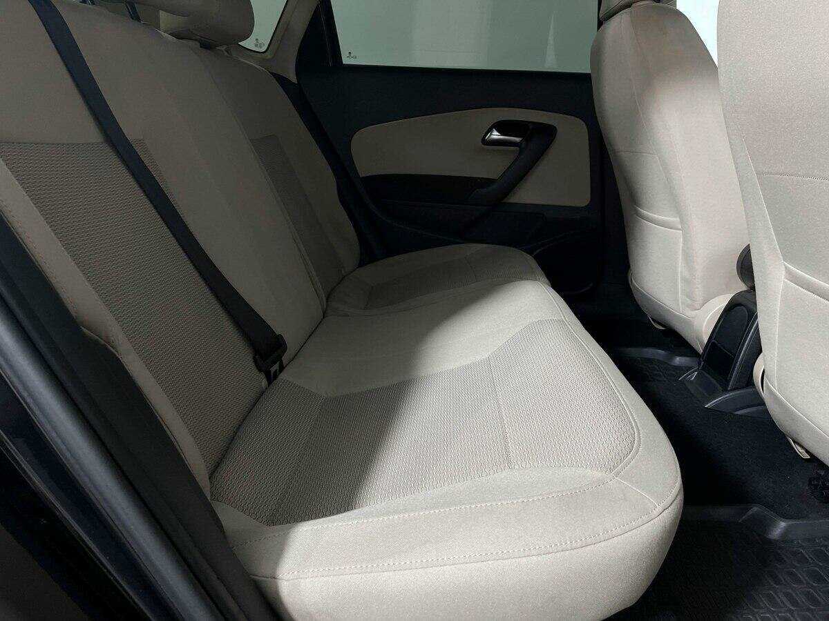 Купить Volkswagen Polo с пробегом. Фото: #9