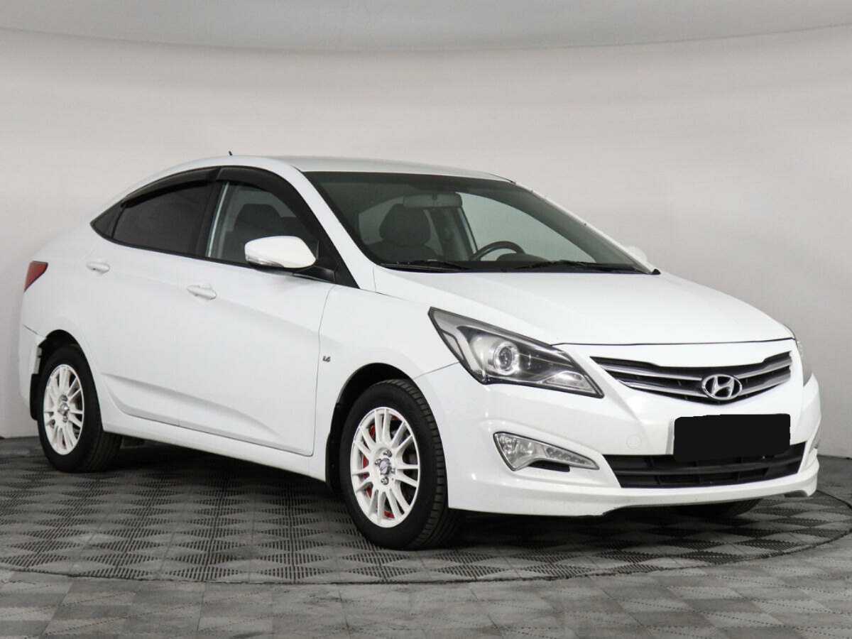 Купить Hyundai Solaris с пробегом. Фото: #2