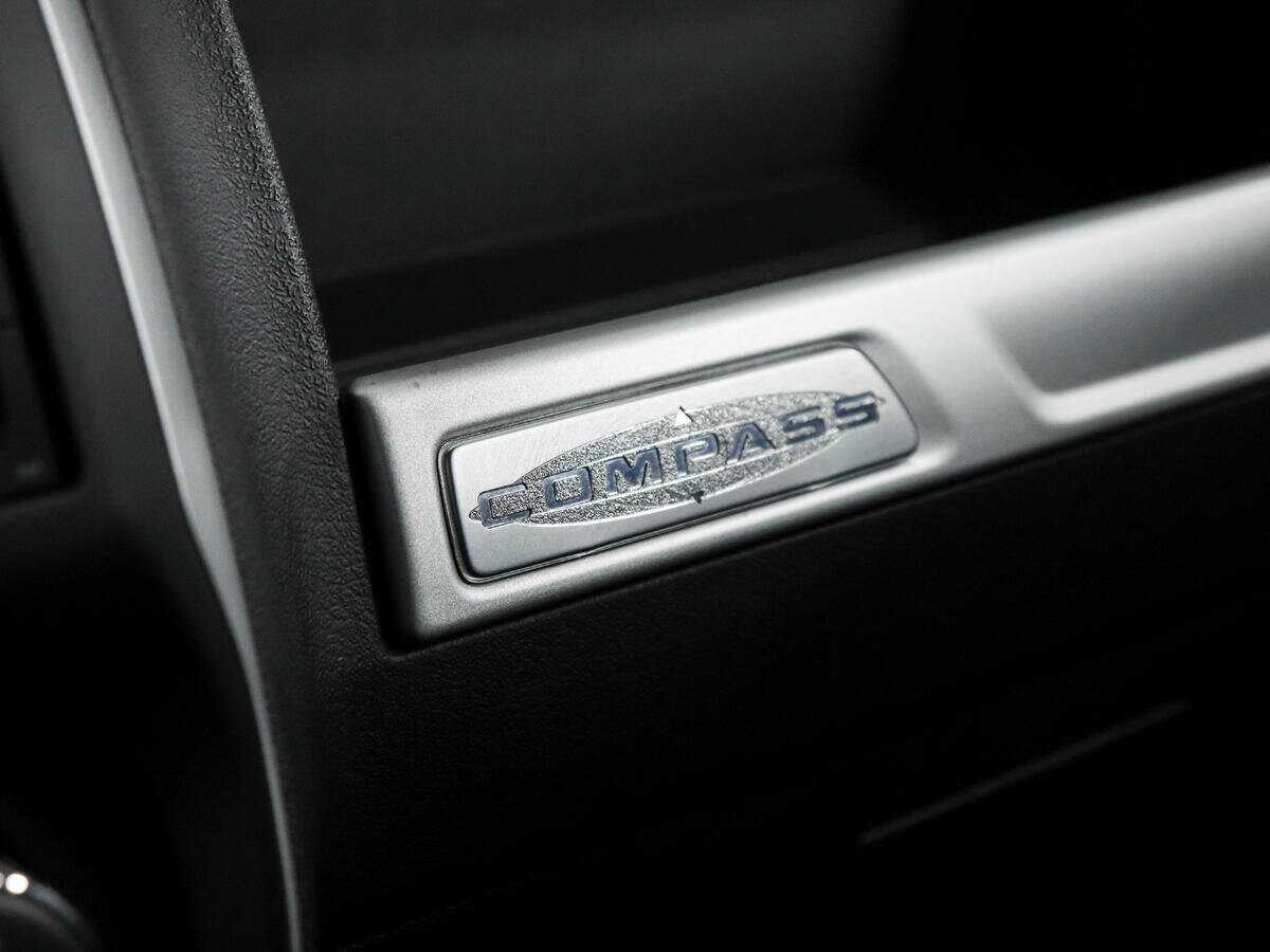 Купить Jeep Compass с пробегом. Фото: #13