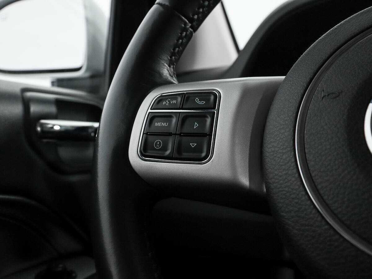 Купить Jeep Compass с пробегом. Фото: #14