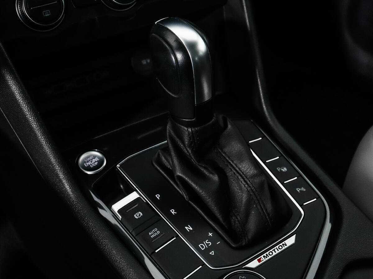 Купить Volkswagen Tiguan с пробегом. Фото: #9