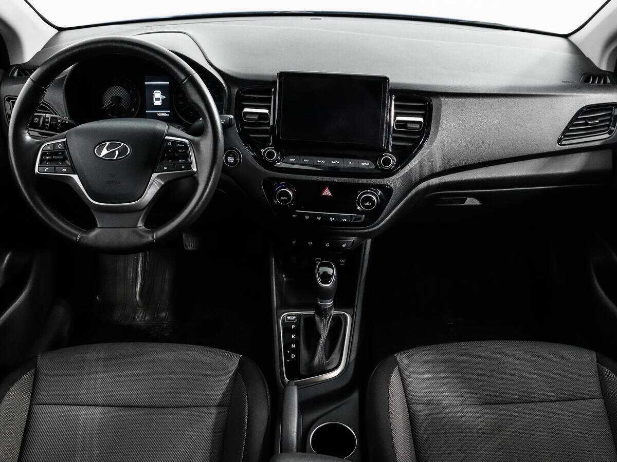 Купить Hyundai Solaris с пробегом. Фото: #12