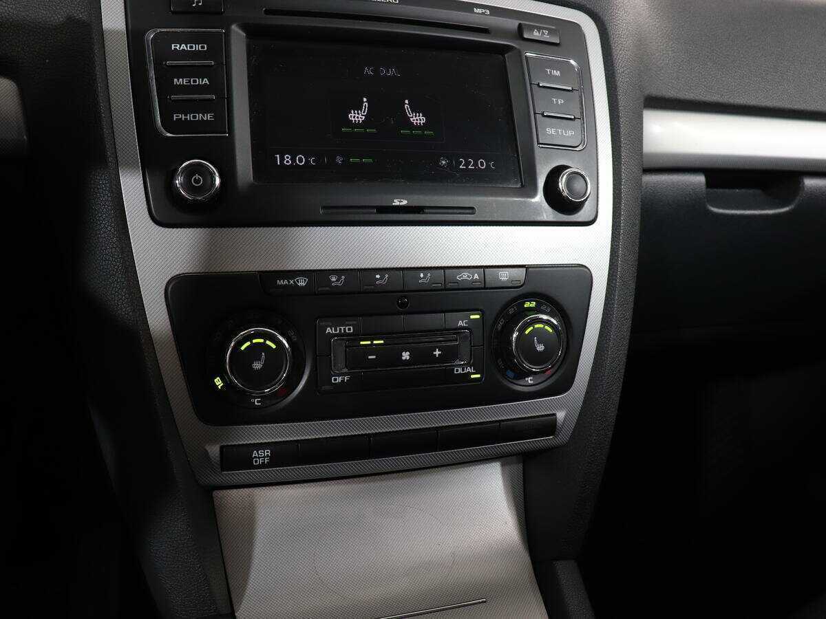 Купить Skoda Octavia с пробегом. Фото: #17