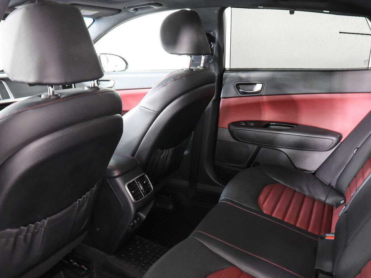 Купить Kia Optima с пробегом. Фото: #11