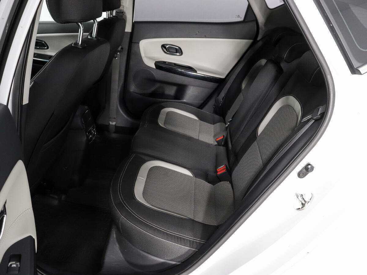 Купить Kia Ceed с пробегом. Фото: #11