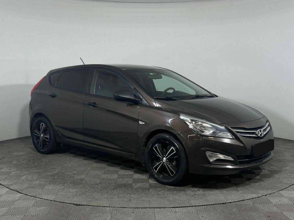 Купить Hyundai Solaris с пробегом. Фото: #2