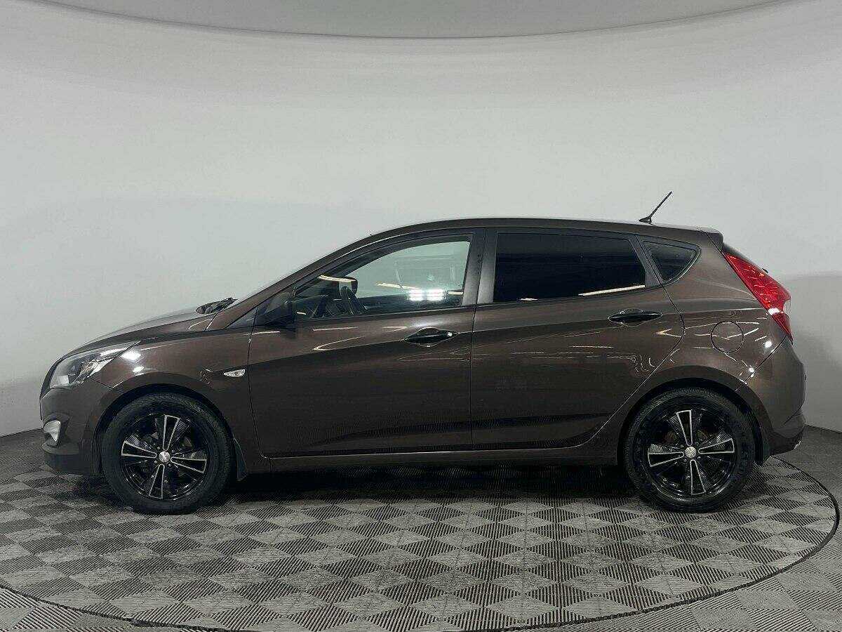 Купить Hyundai Solaris с пробегом. Фото: #7