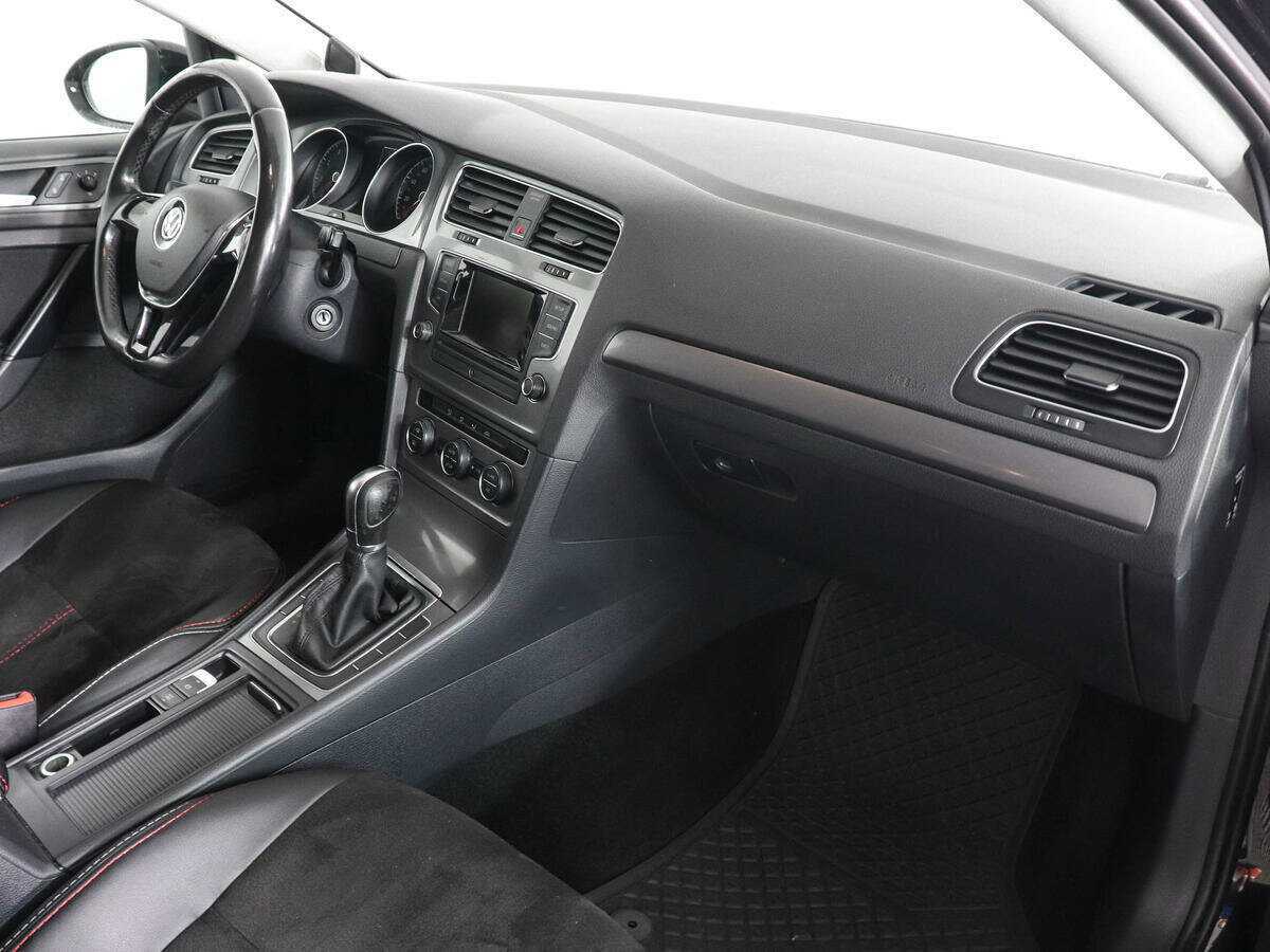 Купить Volkswagen Golf с пробегом. Фото: #7