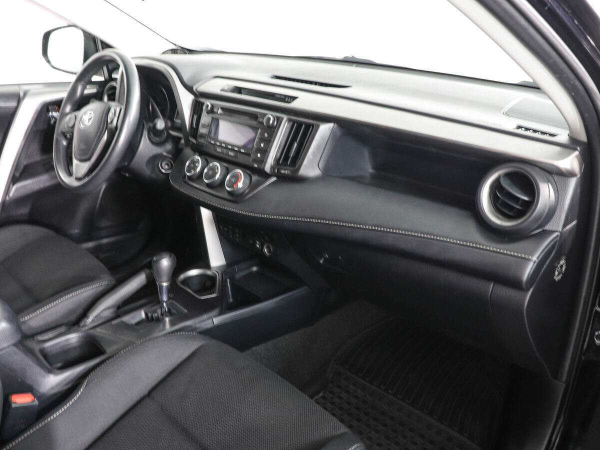 Купить Toyota RAV4 с пробегом. Фото: #5