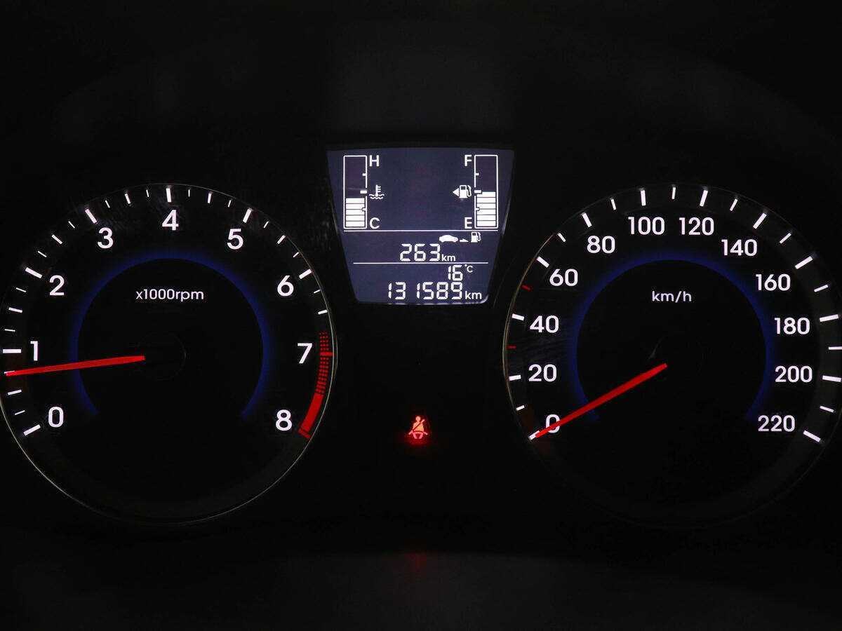 Купить Hyundai Solaris с пробегом. Фото: #10