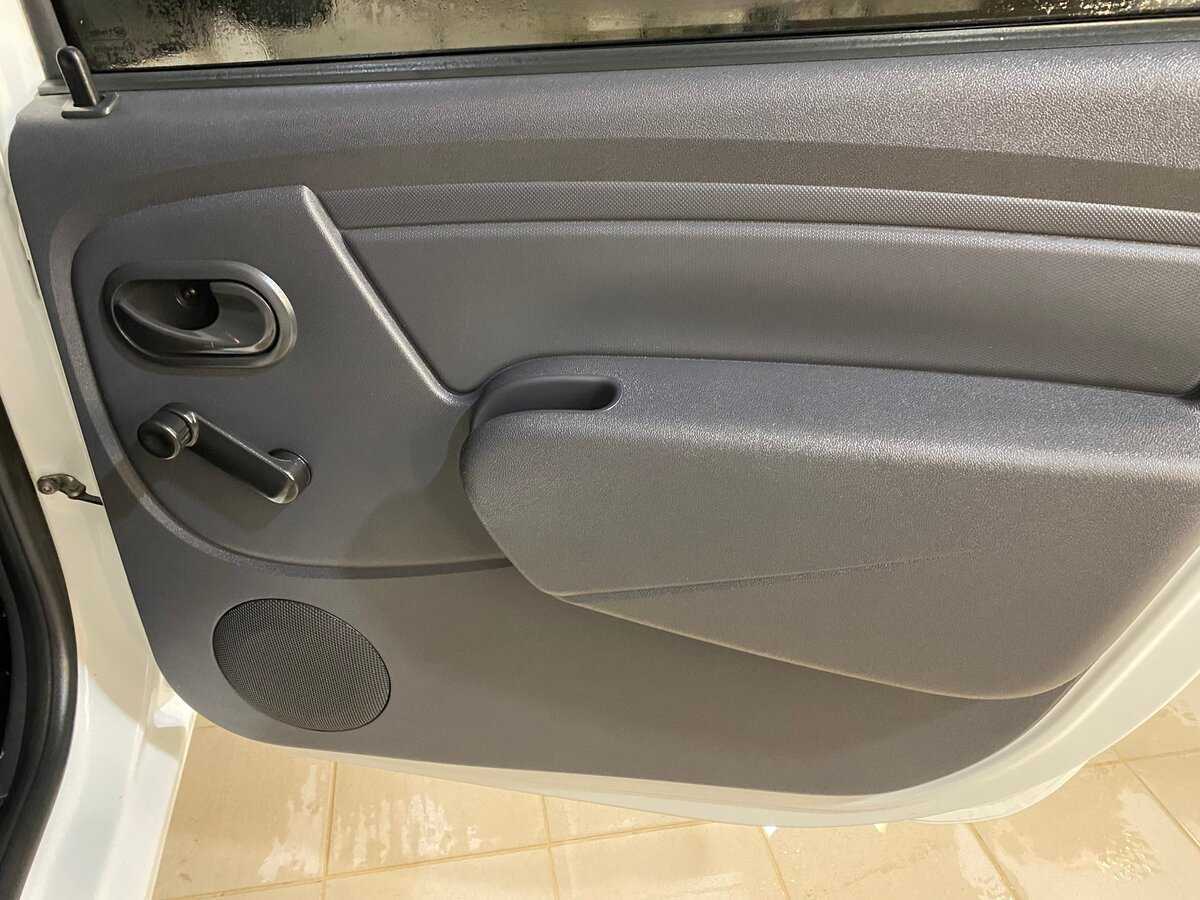 Купить Lada (ВАЗ) Largus с пробегом. Фото: #12