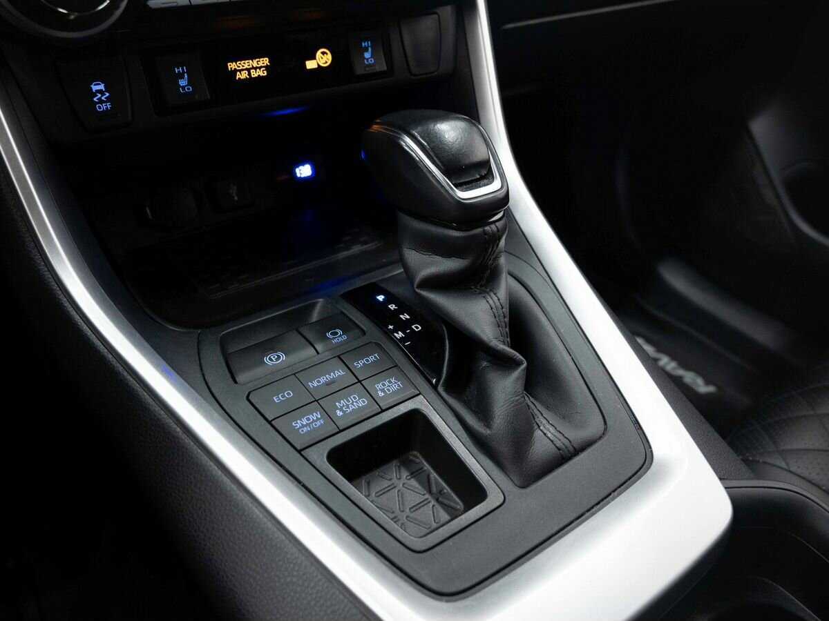 Купить Toyota RAV4 с пробегом. Фото: #22