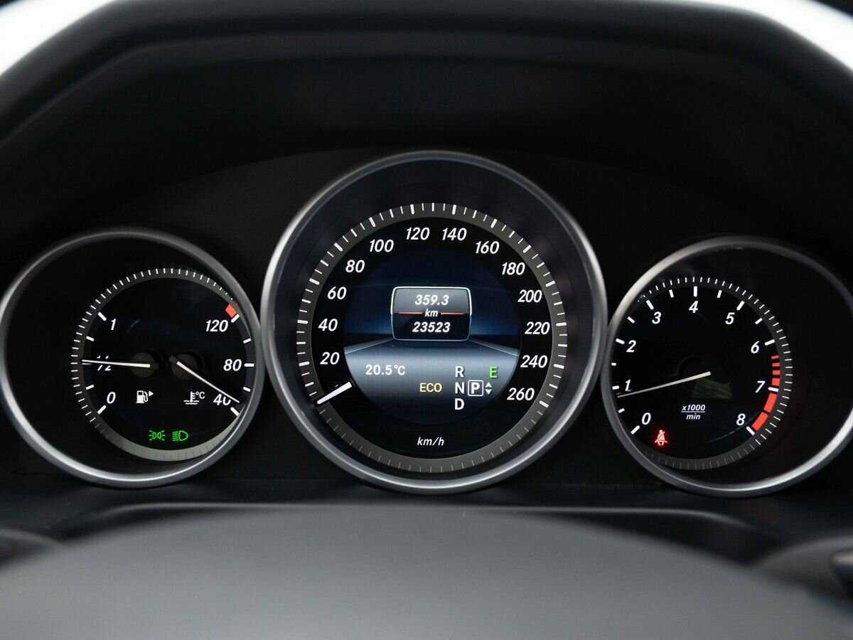 Купить Mercedes-Benz E-Класс с пробегом. Фото: #18