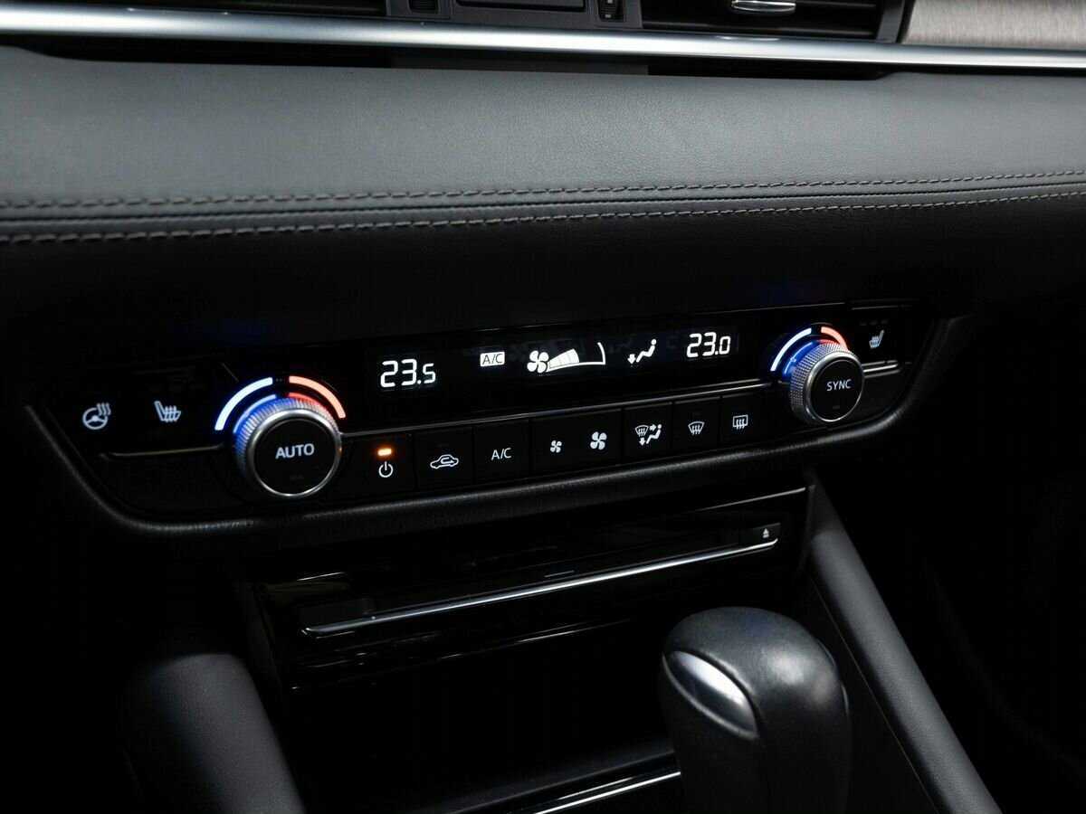 Купить Mazda 6 с пробегом. Фото: #21