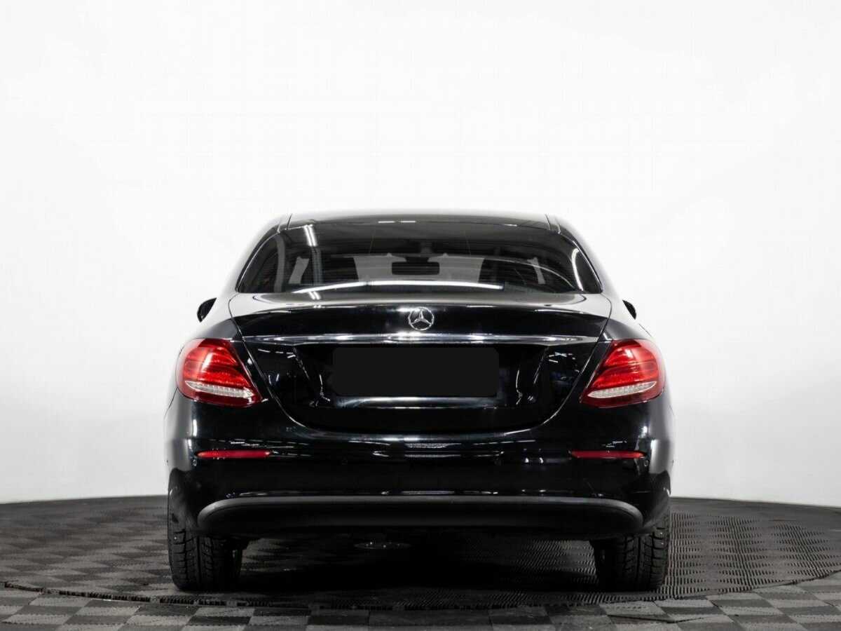 Купить Mercedes-Benz E-Класс с пробегом. Фото: #4