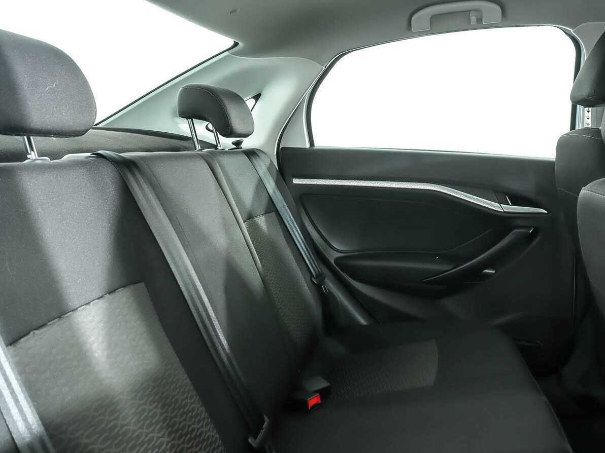 Купить Lada (ВАЗ) Vesta с пробегом. Фото: #9