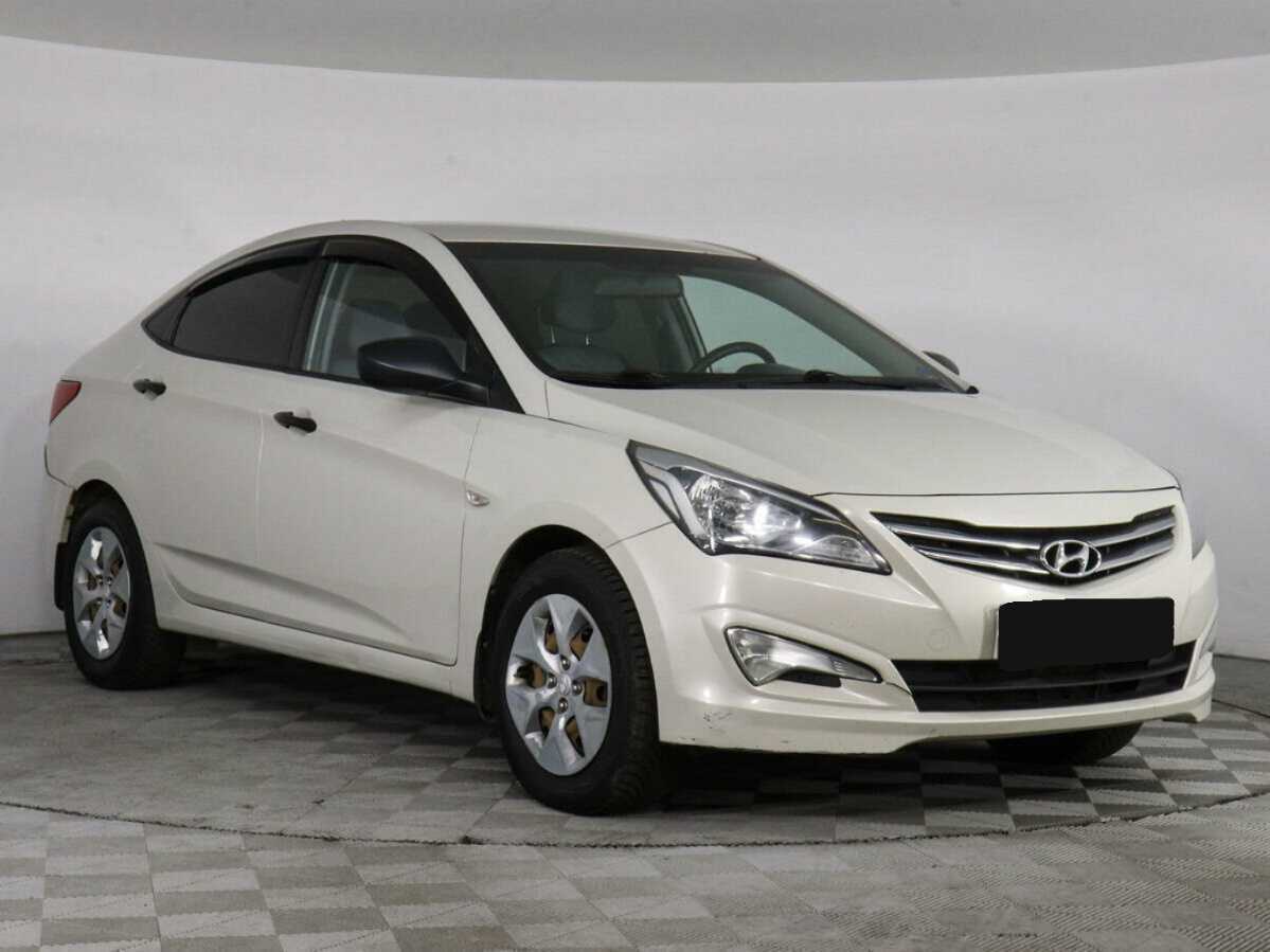 Купить Hyundai Solaris с пробегом. Фото: #2