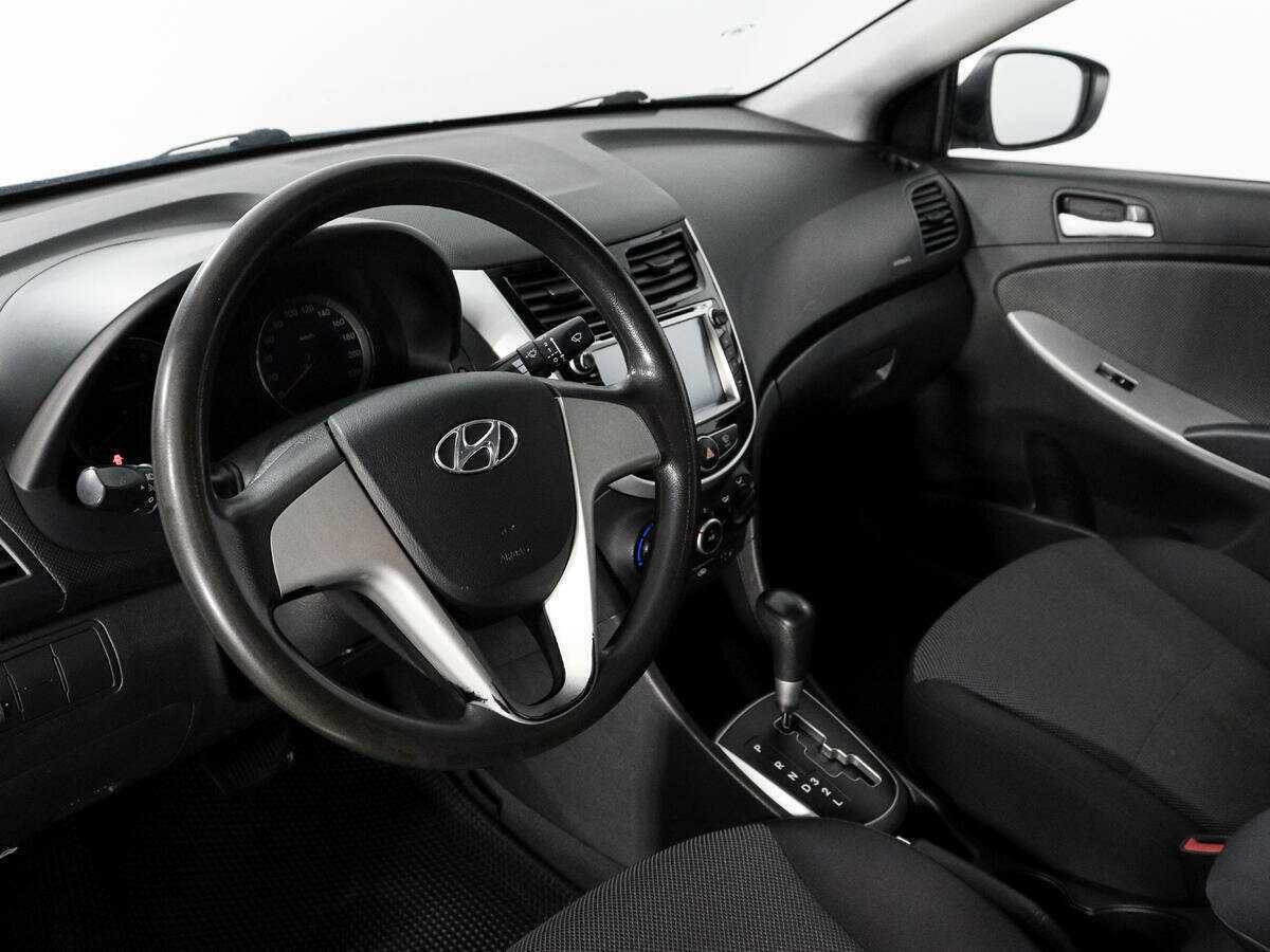 Купить Hyundai Solaris с пробегом. Фото: #8