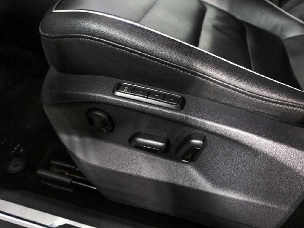 Купить Volkswagen Tiguan с пробегом. Фото: #15