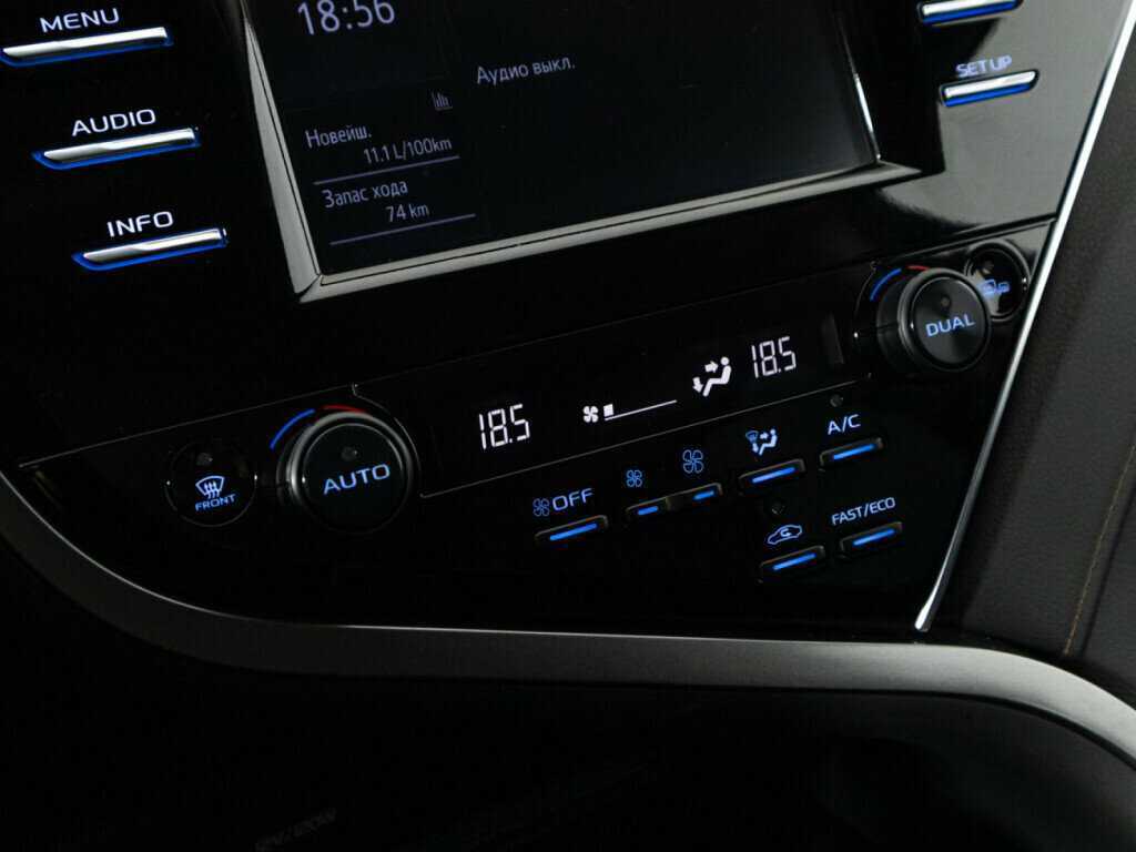 Купить Toyota Camry с пробегом. Фото: #15