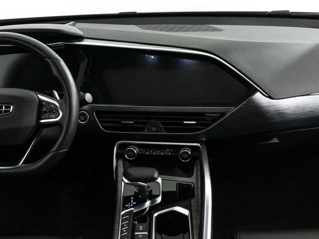 Купить Geely Tugella с пробегом. Фото: #13