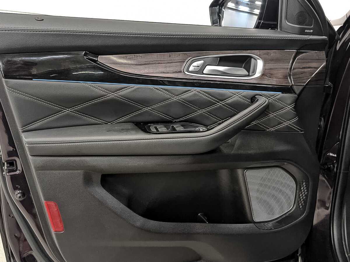 Купить EXEED VX с пробегом. Фото: #18