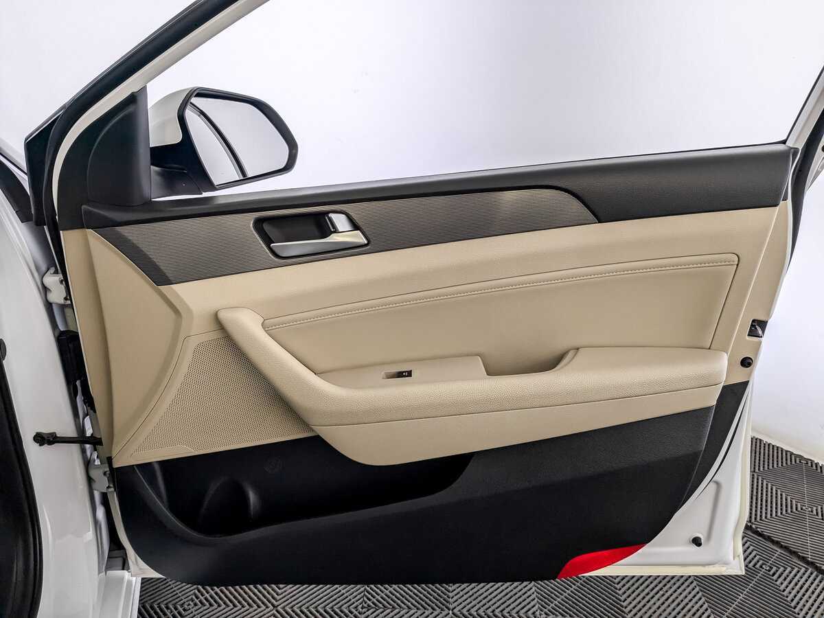 Купить Hyundai Sonata с пробегом. Фото: #24