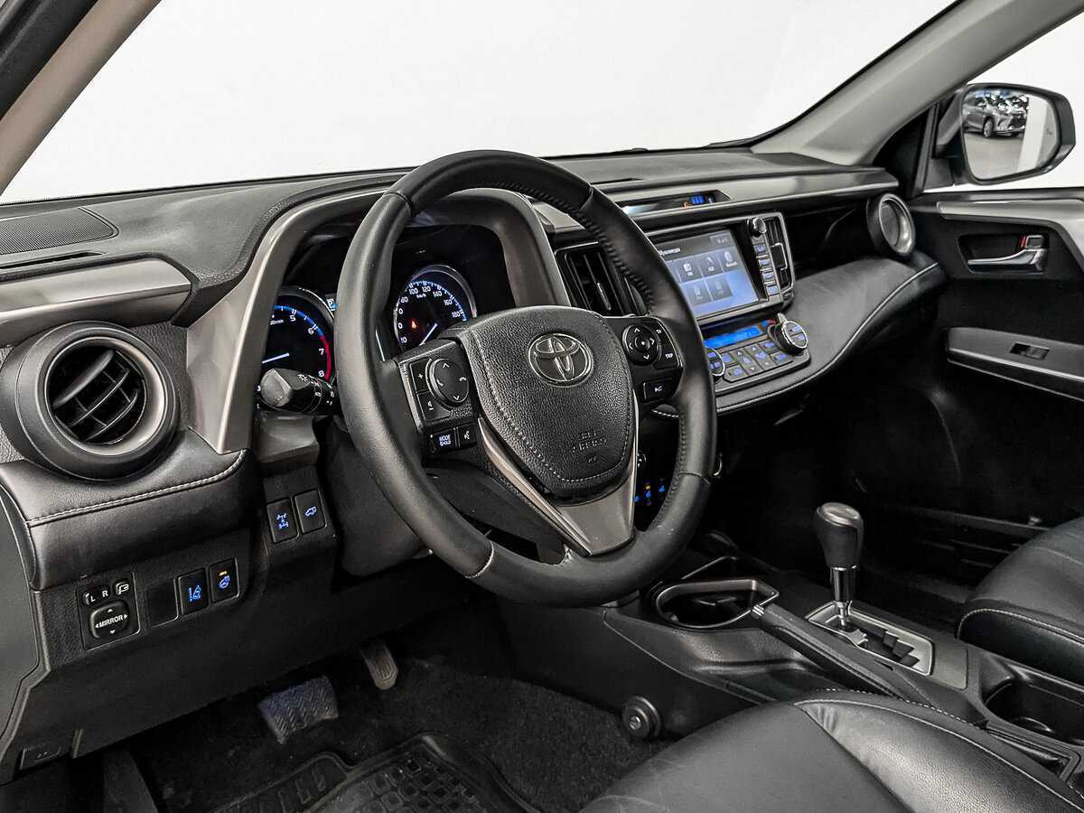 Купить Toyota RAV4 с пробегом. Фото: #14