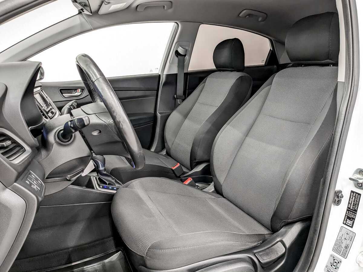 Купить Hyundai Solaris с пробегом. Фото: #19